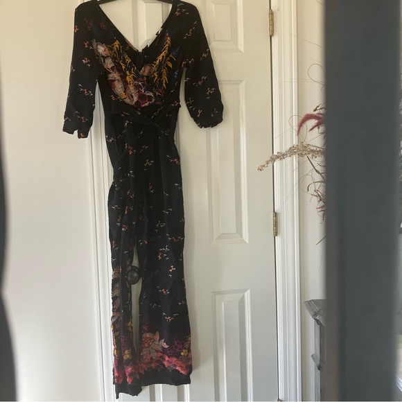 Anthropologie Feather Bone Nara Dark Floral Jumpsuit Sz 4 - Picture 3 of 13
